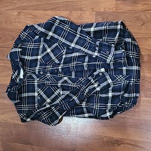 Blue Black & White Plaid Long Sleeve Button Down Top Size S Brand is L.A Hearts
